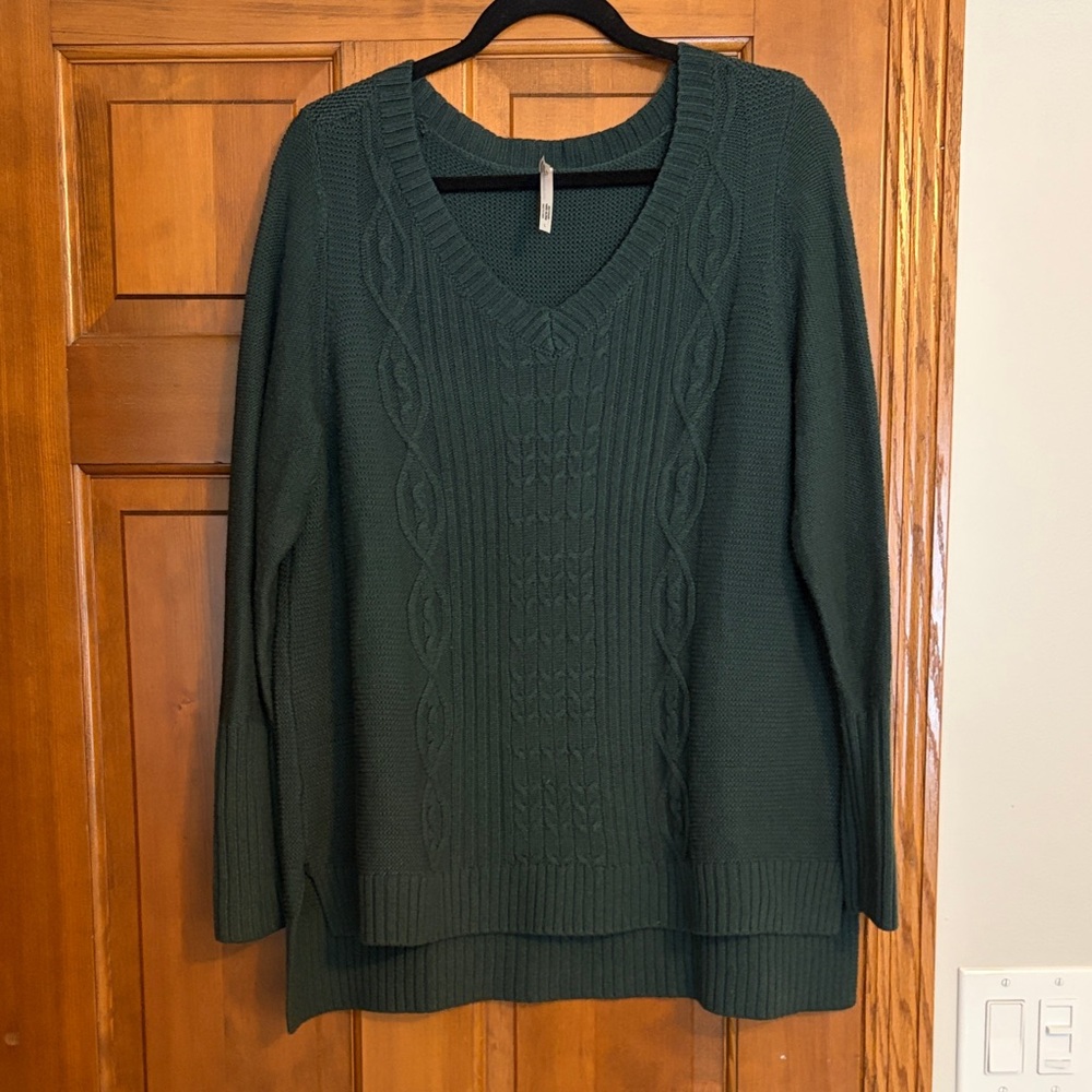 SOMA V-Neck Cable Knit Sweater - Dark Green